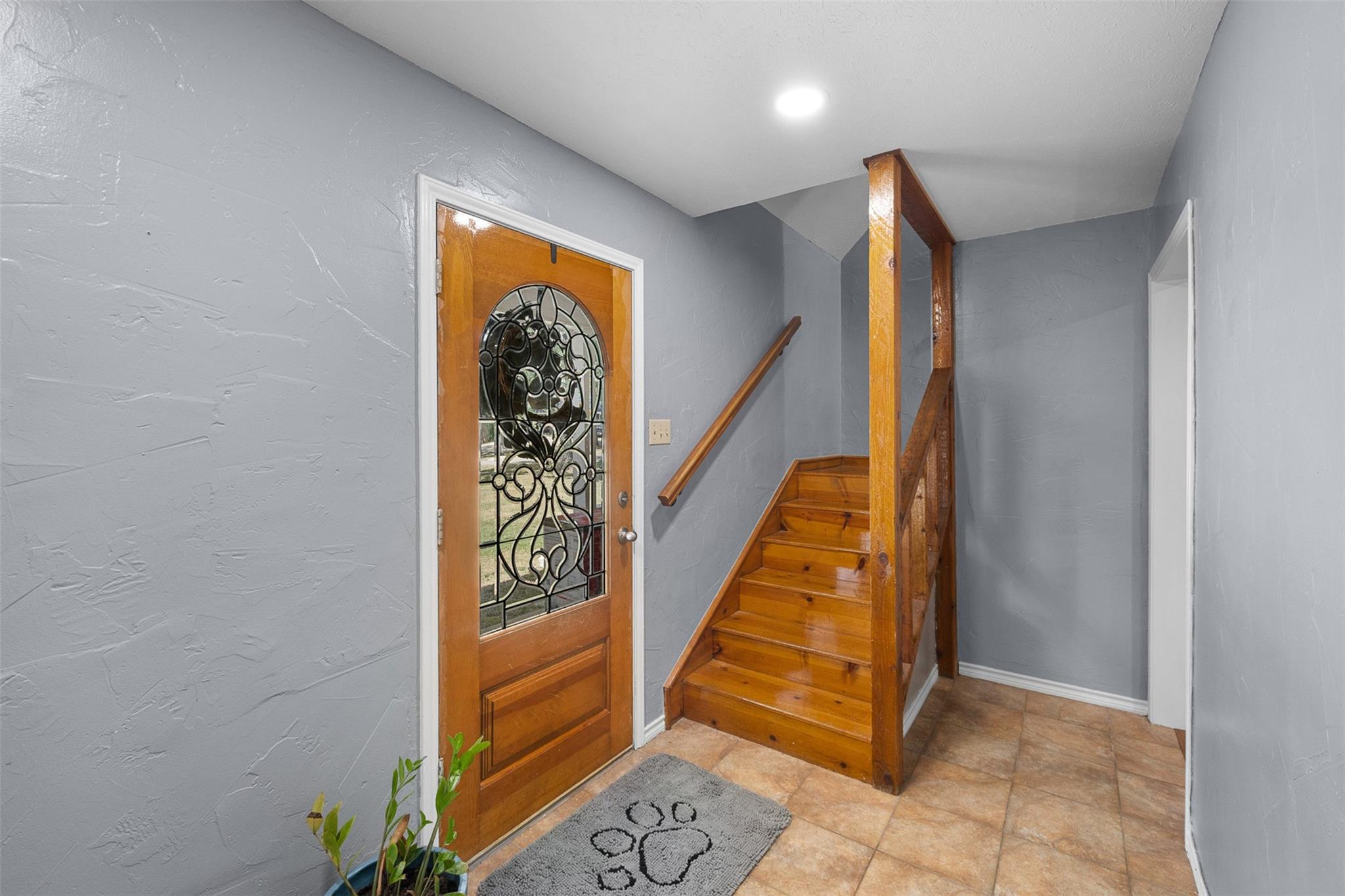 260 Winding Way