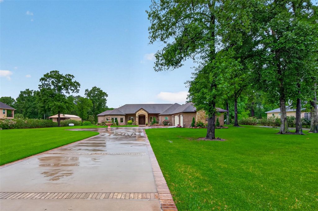 Photo of 19267 Serpenteer Drive, Porter, TX 77365 (MLS # 83845197)