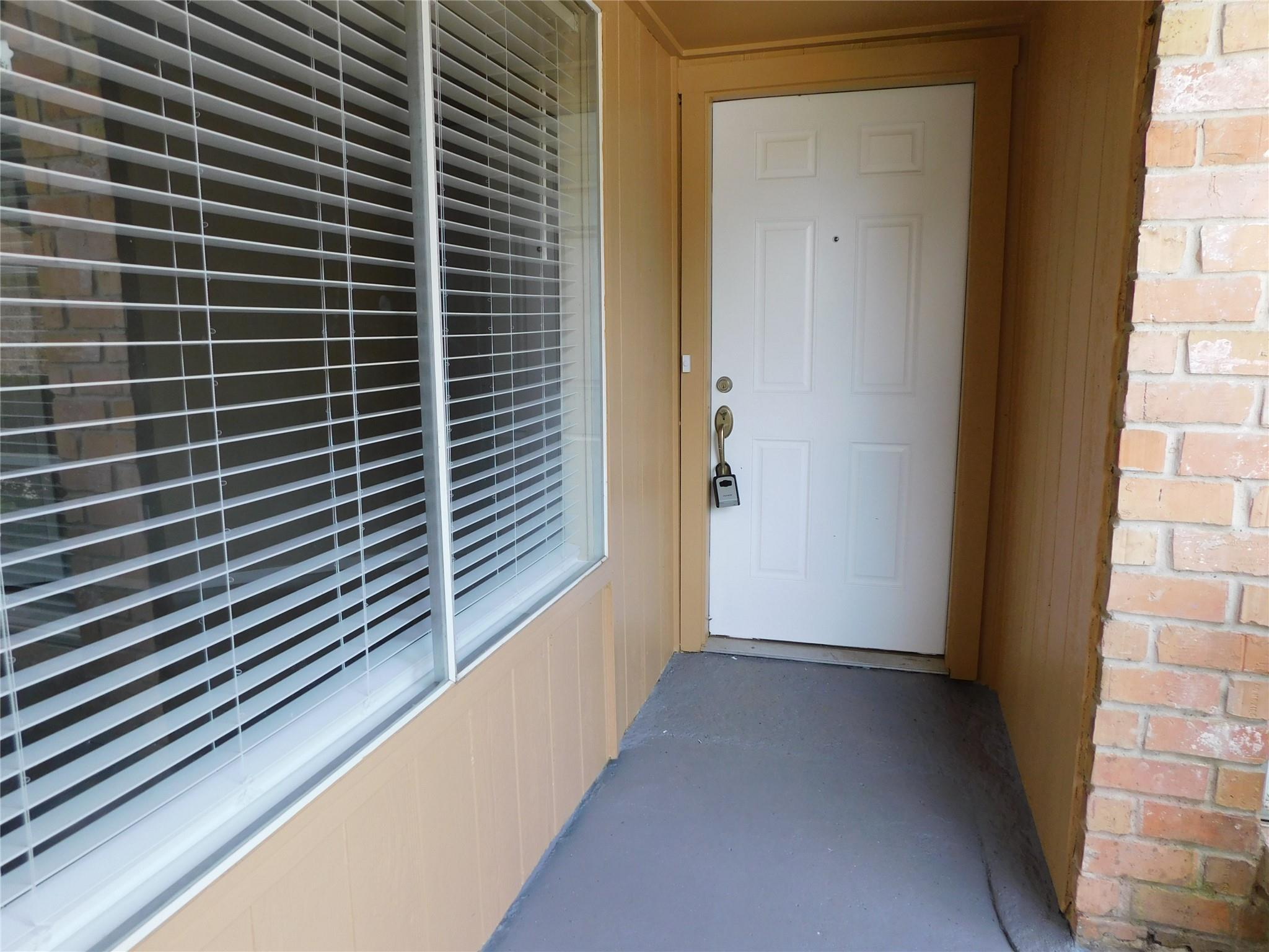 1115 Harpings Way