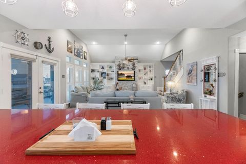 Tiny photo for 7 N Flamingo Street, La Marque, TX 77568 (MLS # 22947131)