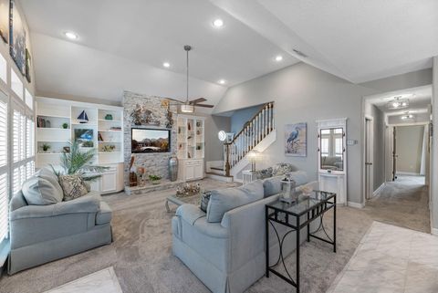 Tiny photo for 7 N Flamingo Street, La Marque, TX 77568 (MLS # 22947131)