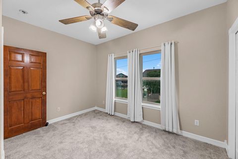 Tiny photo for 7 N Flamingo Street, La Marque, TX 77568 (MLS # 22947131)