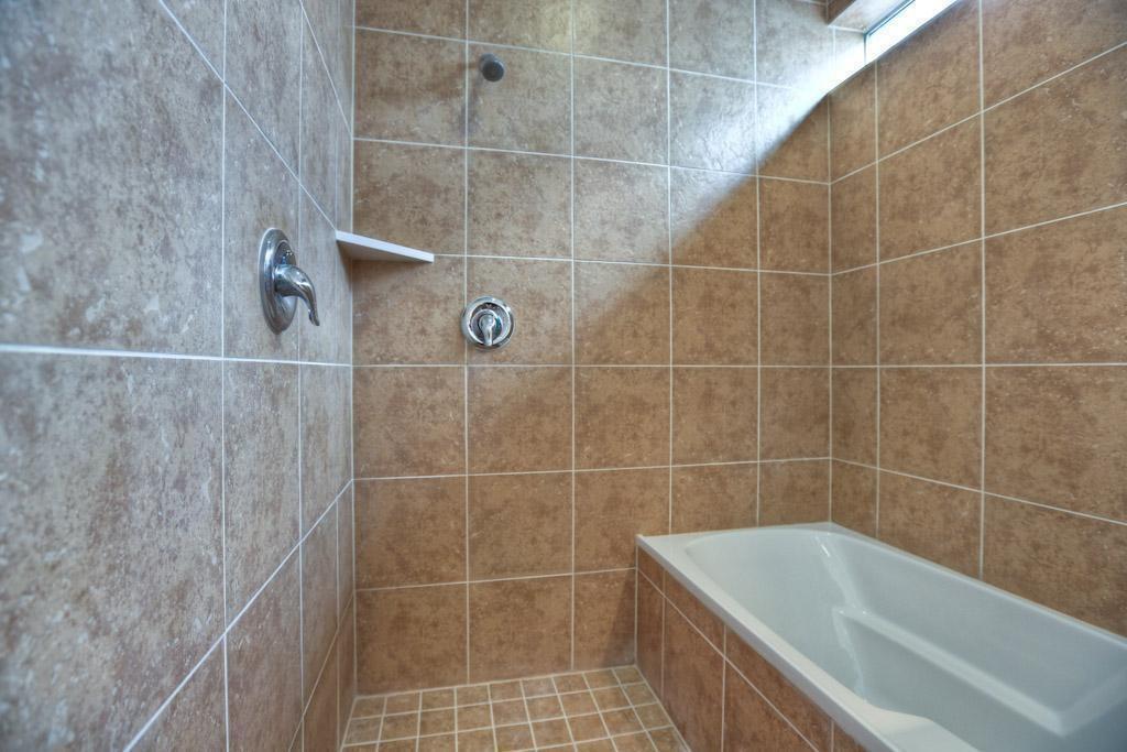 Houston, Texas 77020, United States, 2 Bedrooms Bedrooms, ,2 BathroomsBathrooms,Residential,Active,247112