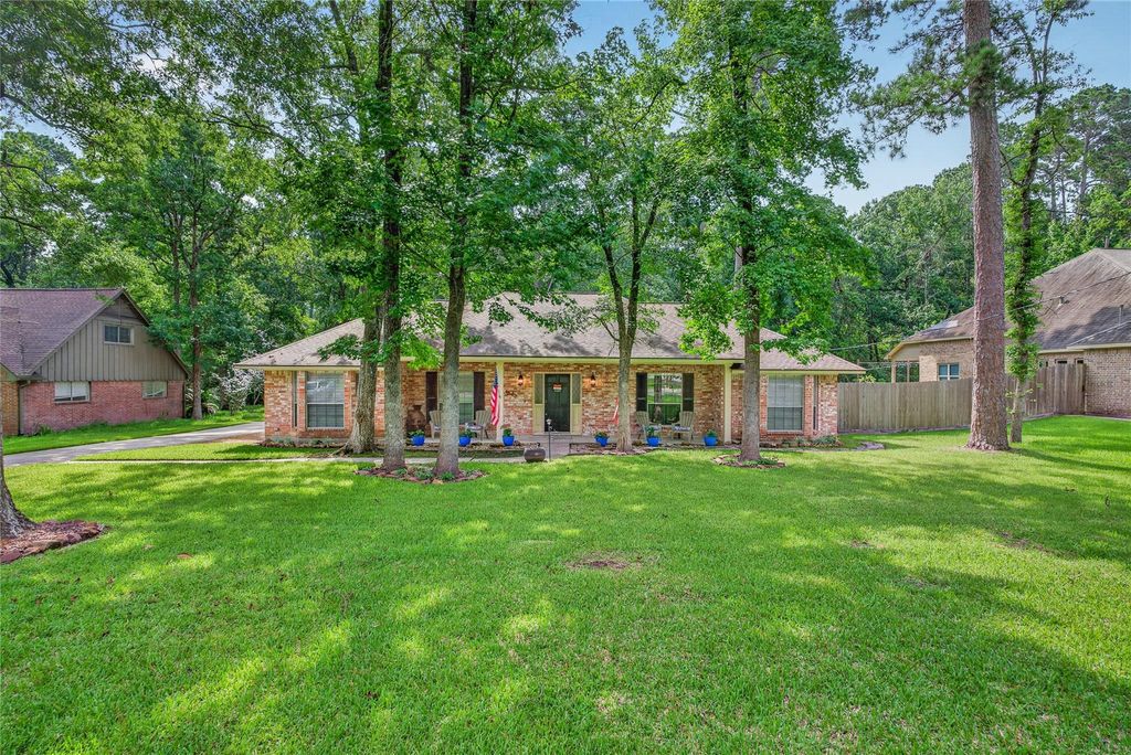 Photo of 97 Panorama Drive, Panorama Village, TX 77304 (MLS # 48842946)