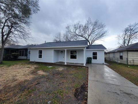 Photo of 4859 Bellnole Drive, Houston, TX 77017 (MLS # 38797119)