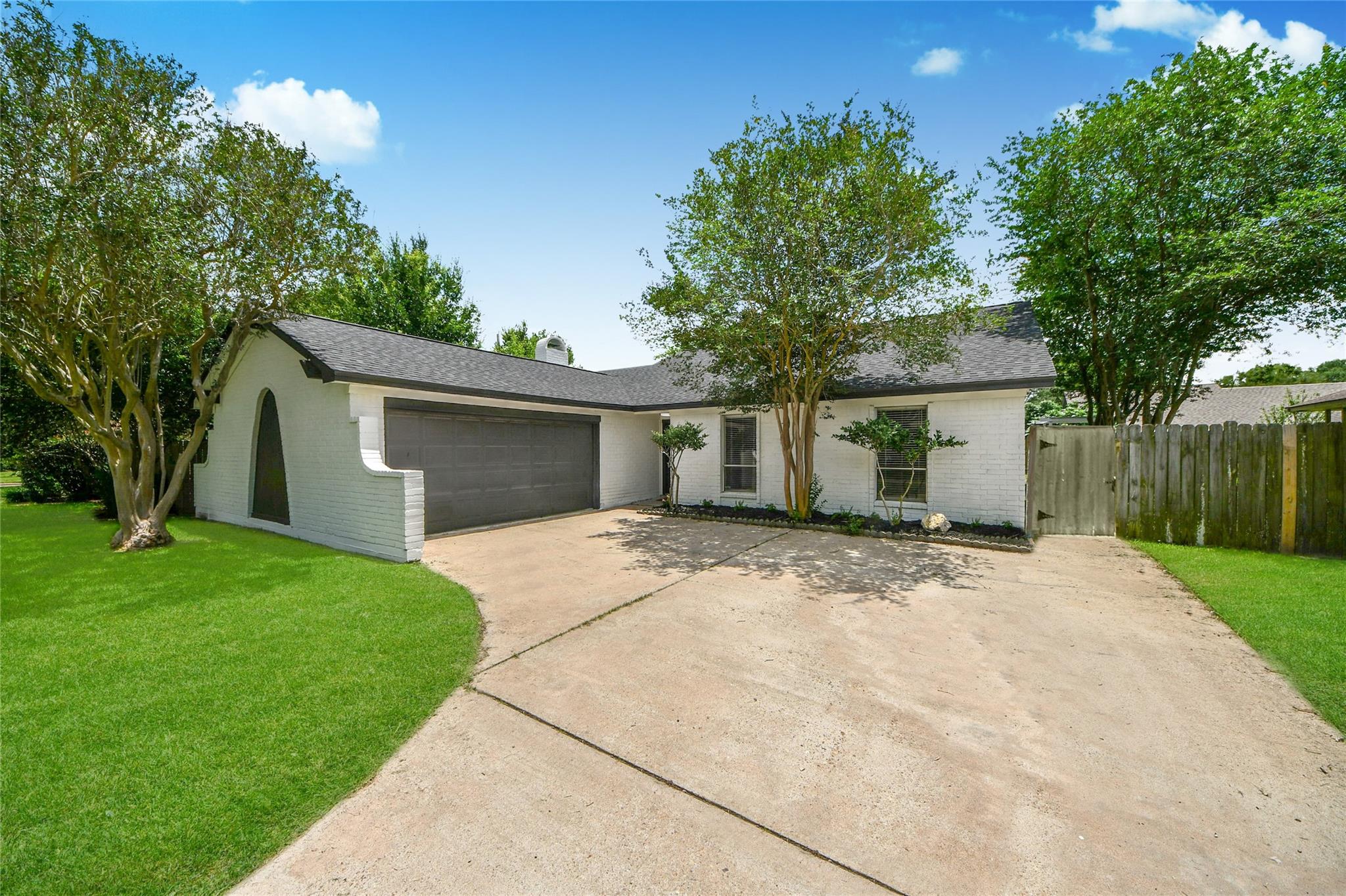 22707 Fincastle Drive