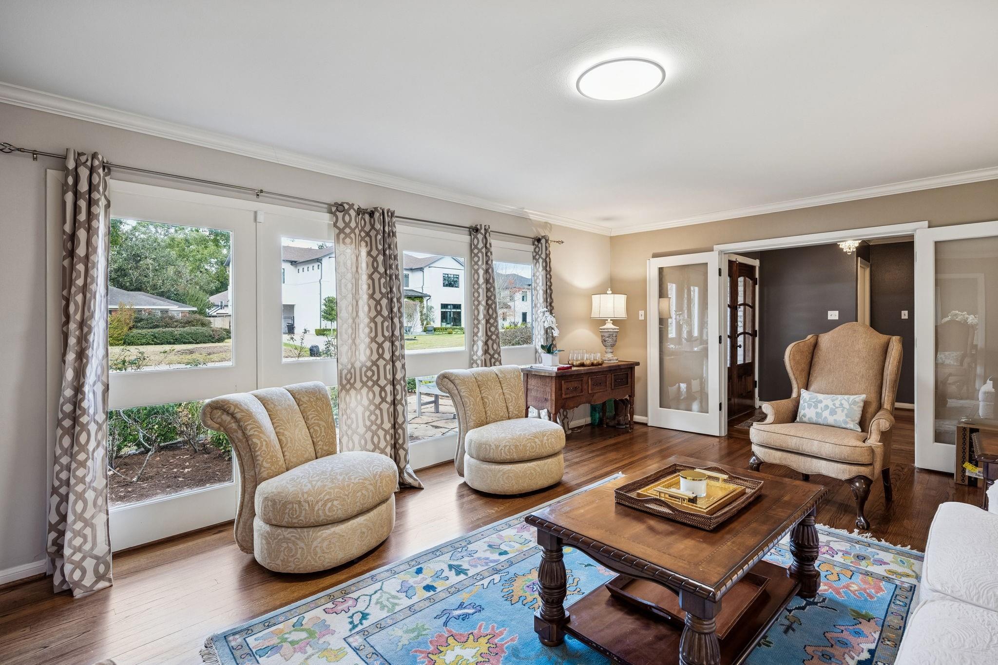 5659 Chevy Chase Drive