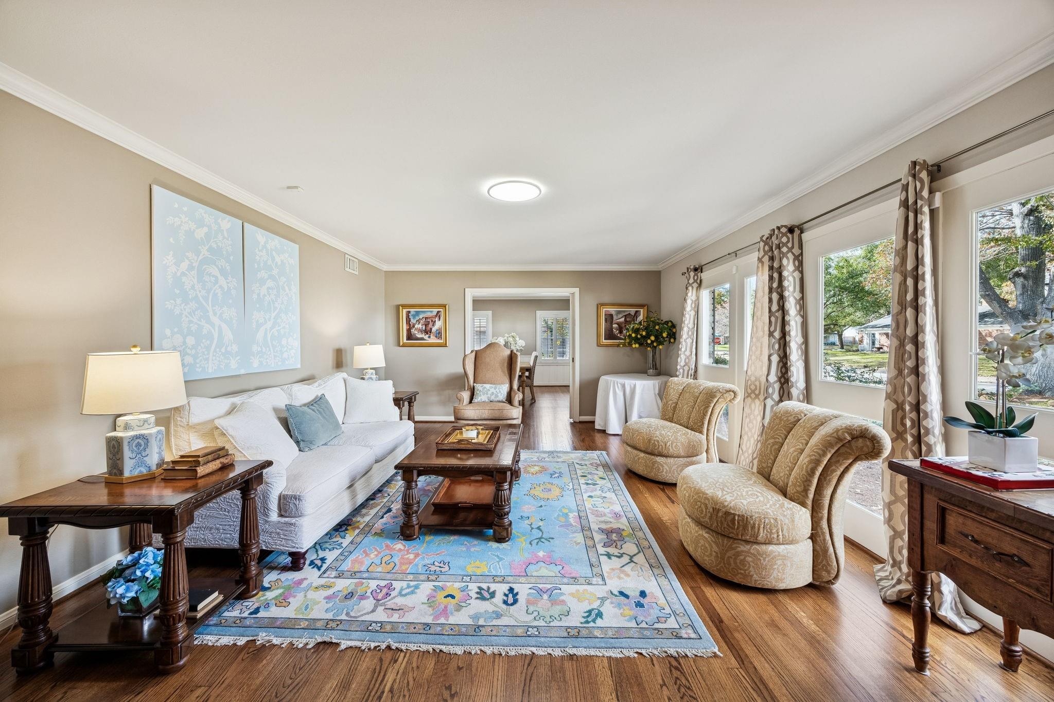 5659 Chevy Chase Drive