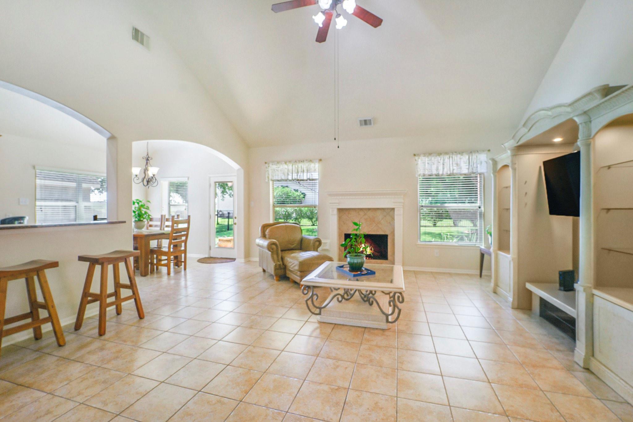 5807 Horseshoe Falls