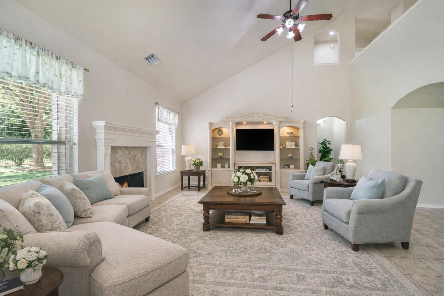 5807 Horseshoe Falls