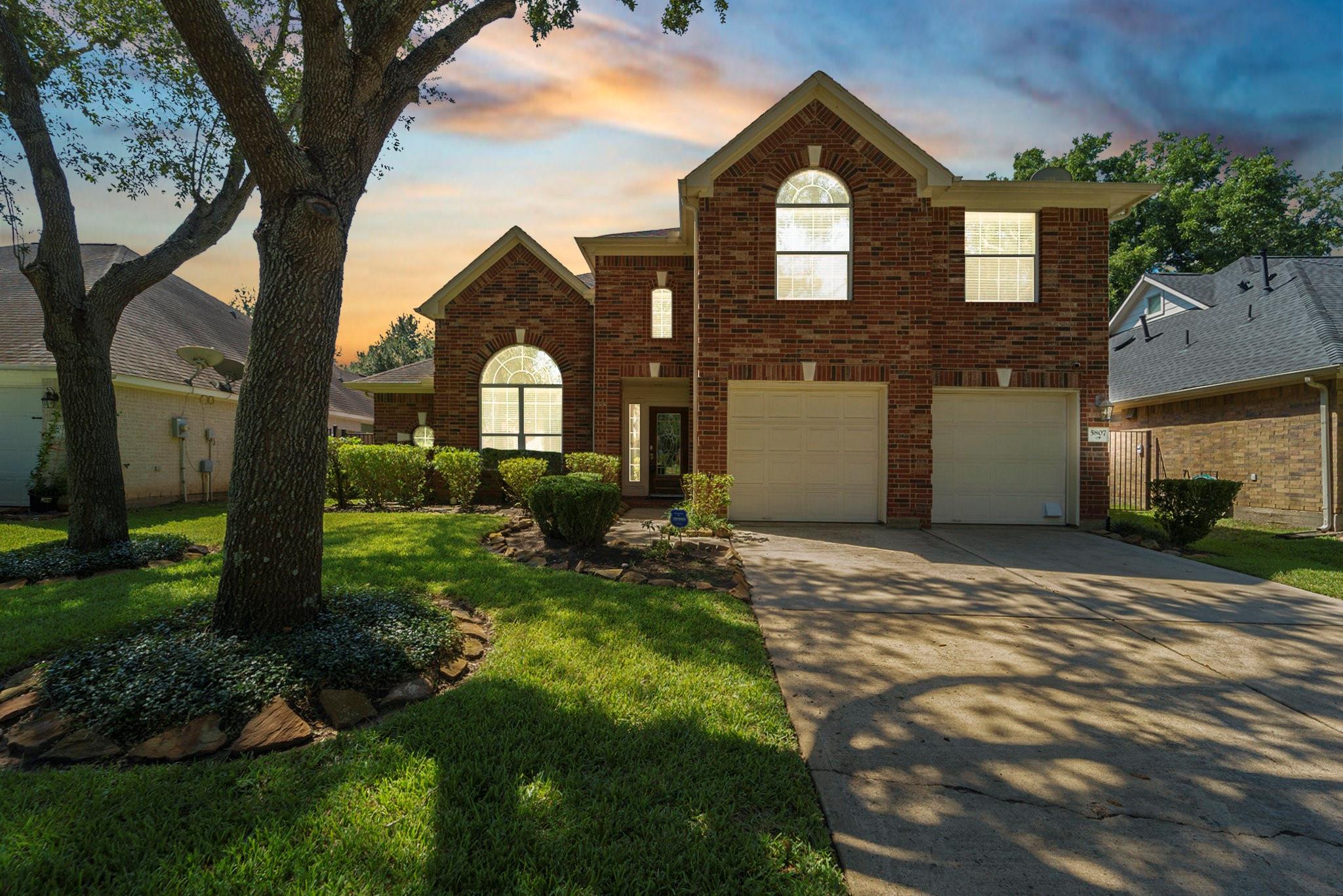 5807 Horseshoe Falls