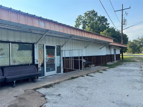 Photo of 602 N Robb Road, Trinity, TX 75862 (MLS # 79501568)