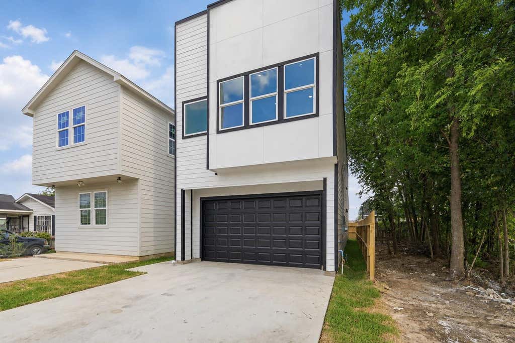 Photo of 9735 Pelsey Street, Houston, TX 77029 (MLS # 12113534)