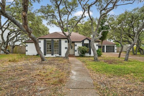 Photo of 107 Cherry Hills HLS, Rockport, TX 78382 (MLS # 70632058)