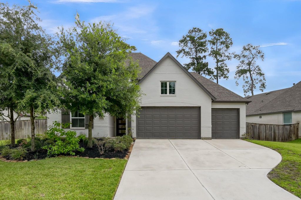 Photo of 111 Liatris Court, Conroe, TX 77304 (MLS # 37268659)