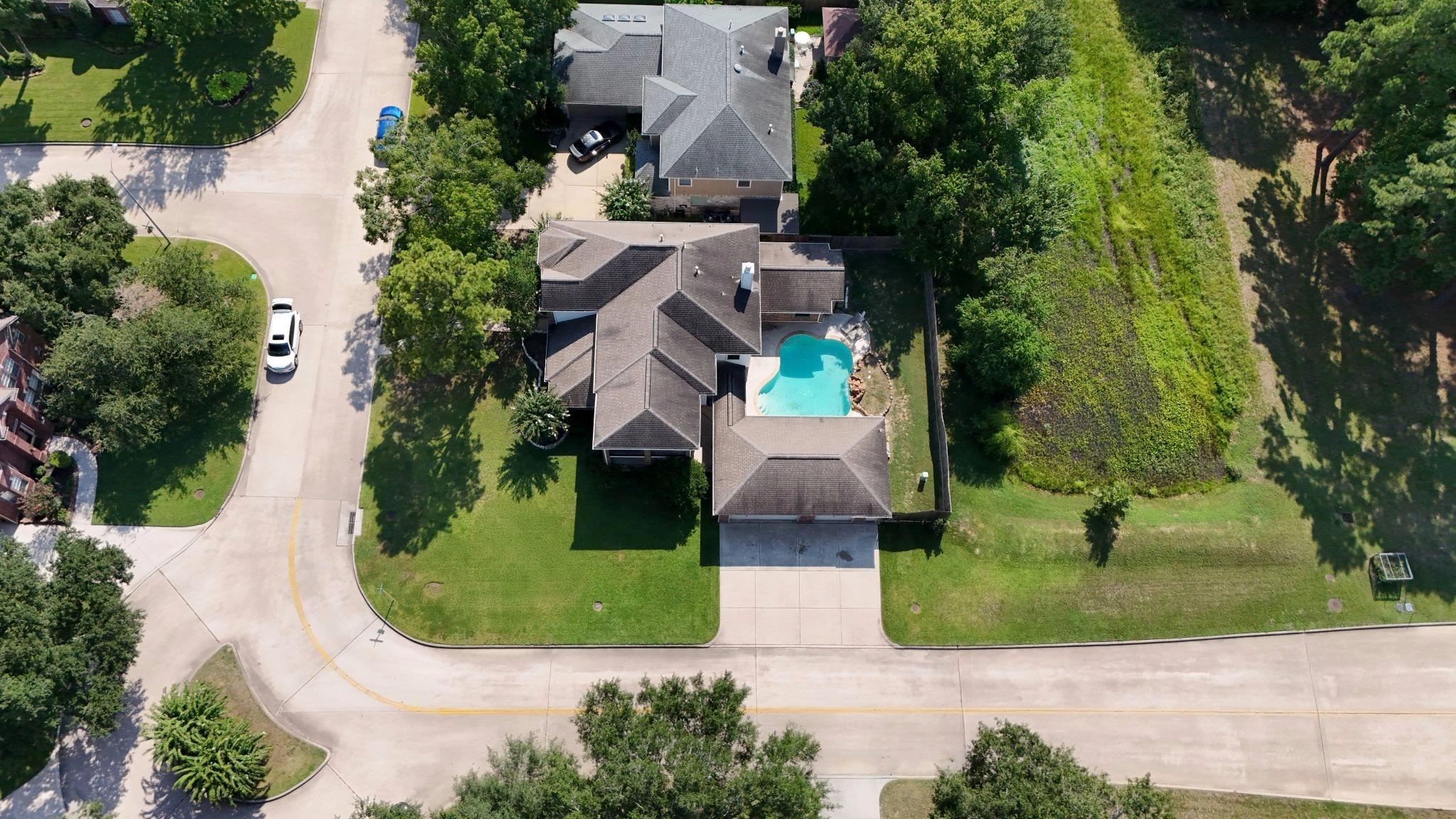 2406 Meadow Tree Lane