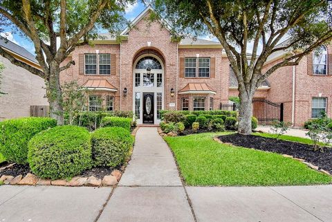 Photo of 1611 Whitfield Street, Sugar Land, TX 77479 (MLS # 63806421)