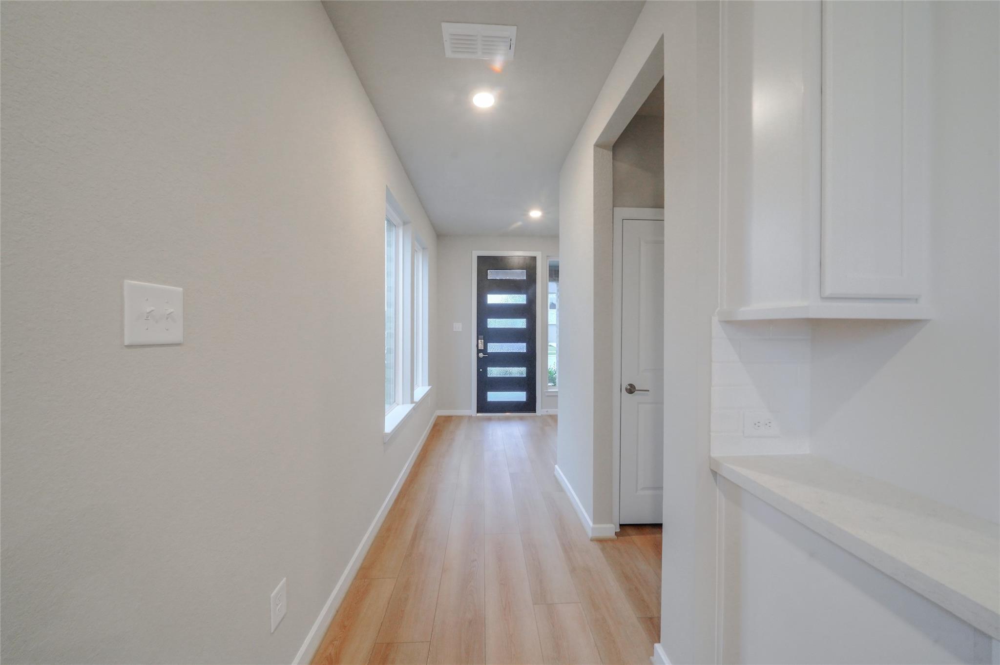 21859 Fitzroy Manor Lane