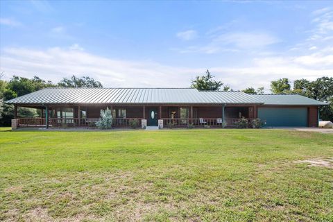 275 W Hwy 164 Donie TX 75838