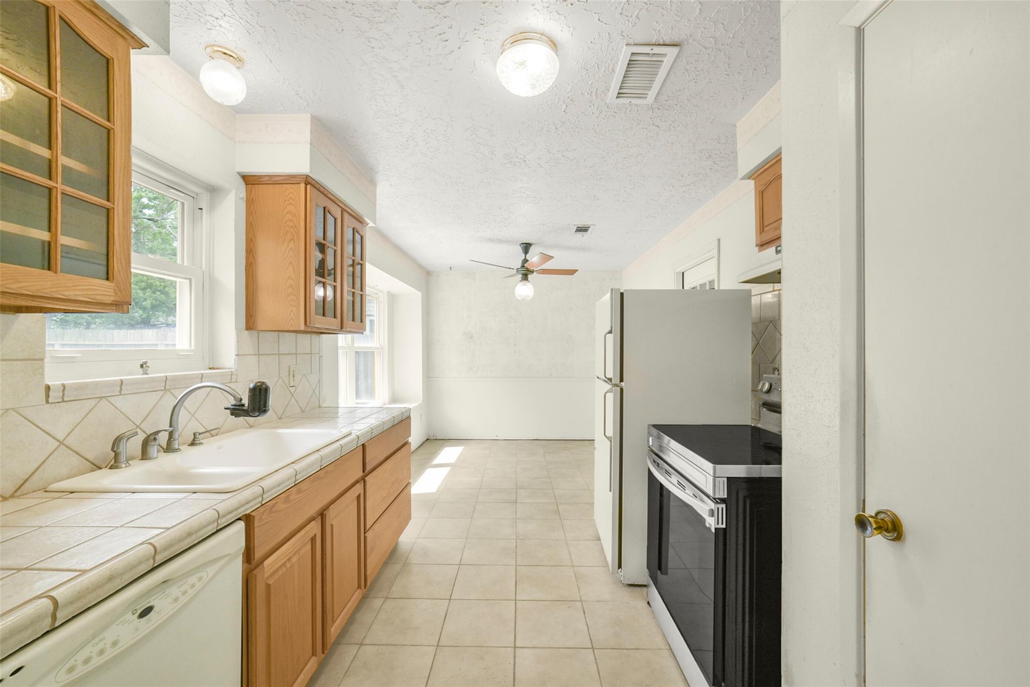 4439 Reynaldo Drive