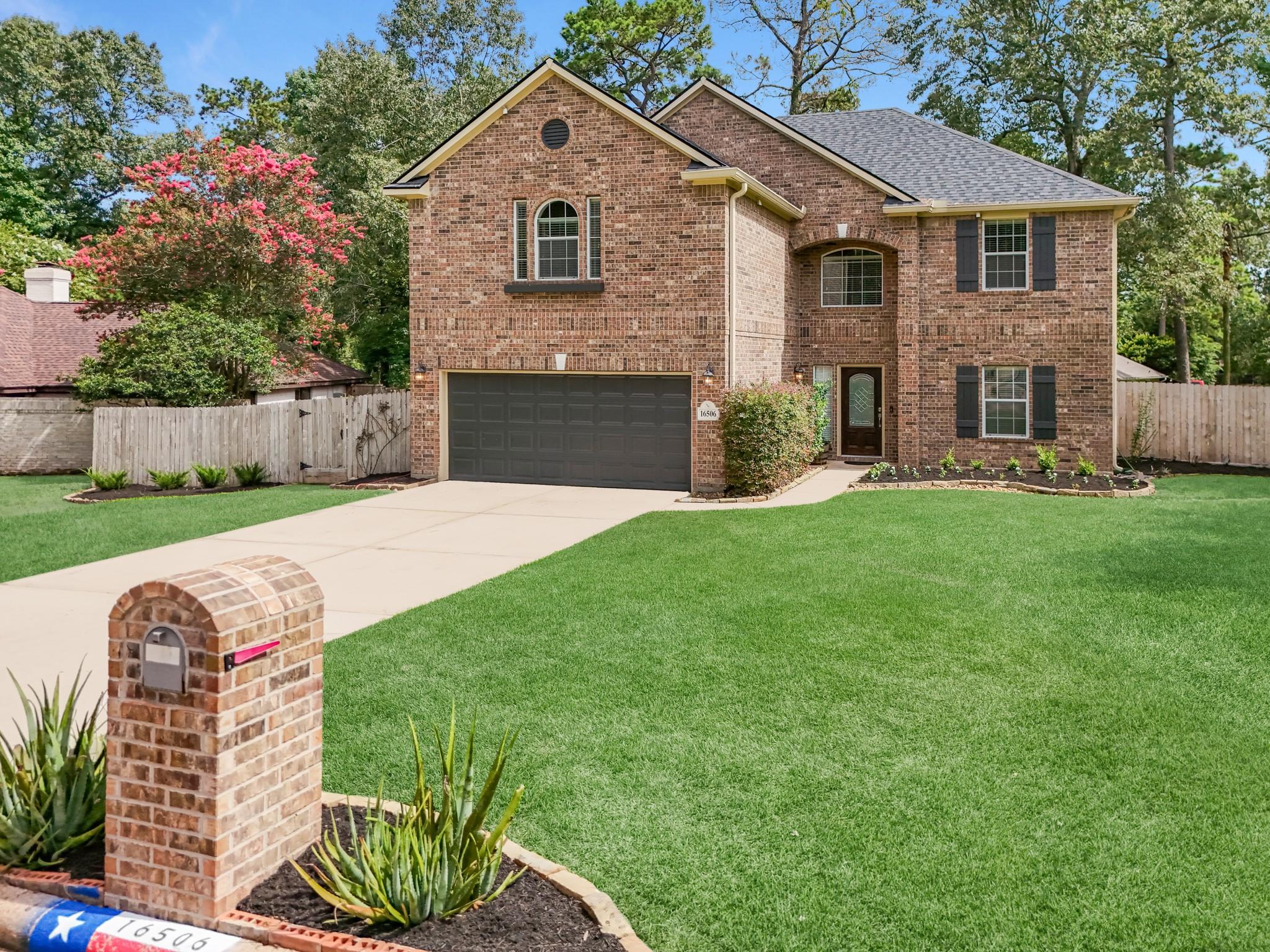 16506 E Kingscoate Drive