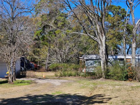 Vacant Land For Sale - 8109 Seeker Street<br/> Harris County, Houston, TX 77028