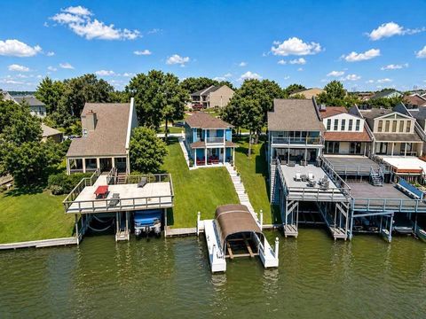 Photo of 137 Capetown, Montgomery, TX 77356 (MLS # 31913733)