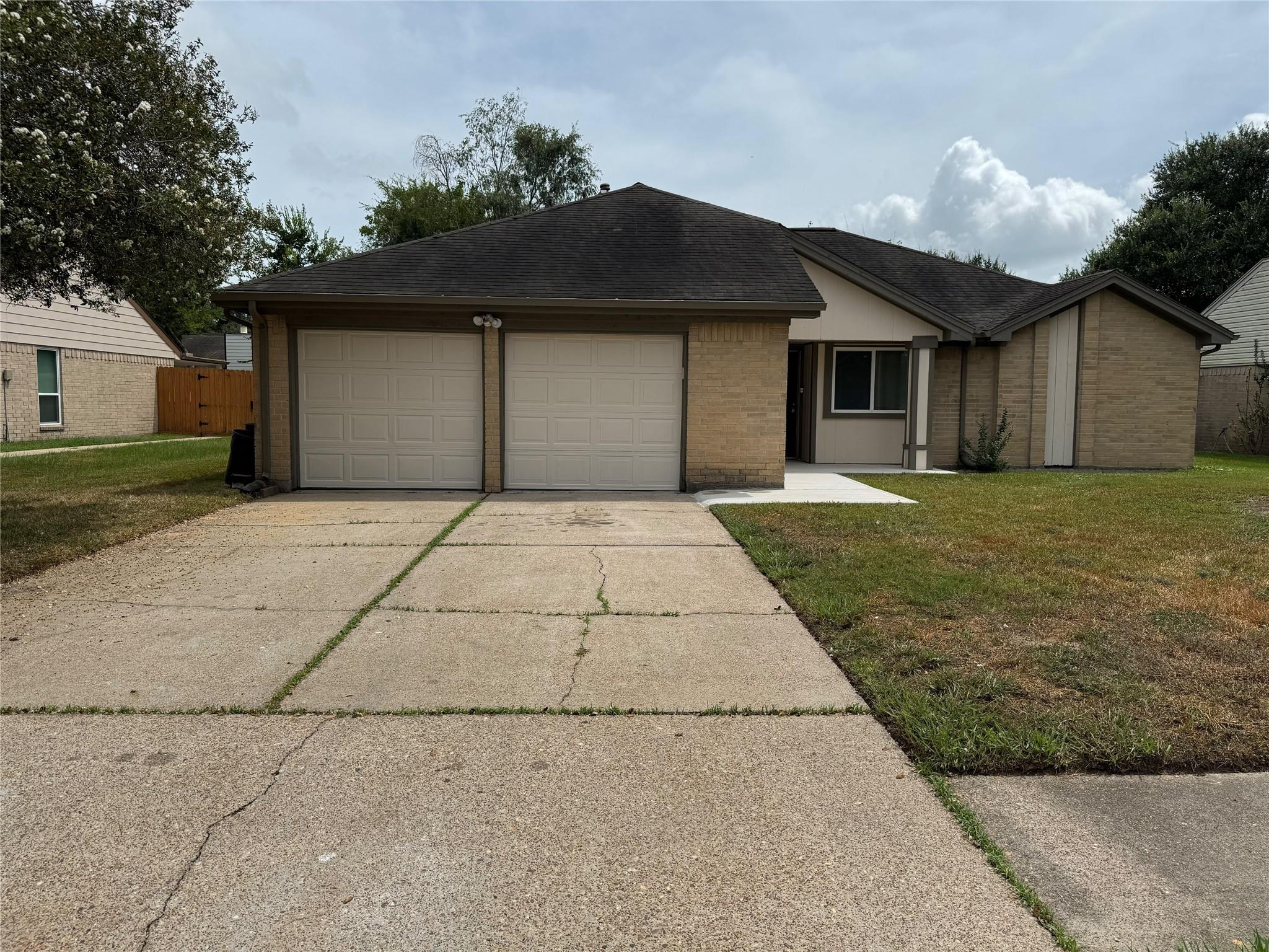 4207 Maple Cross Drive