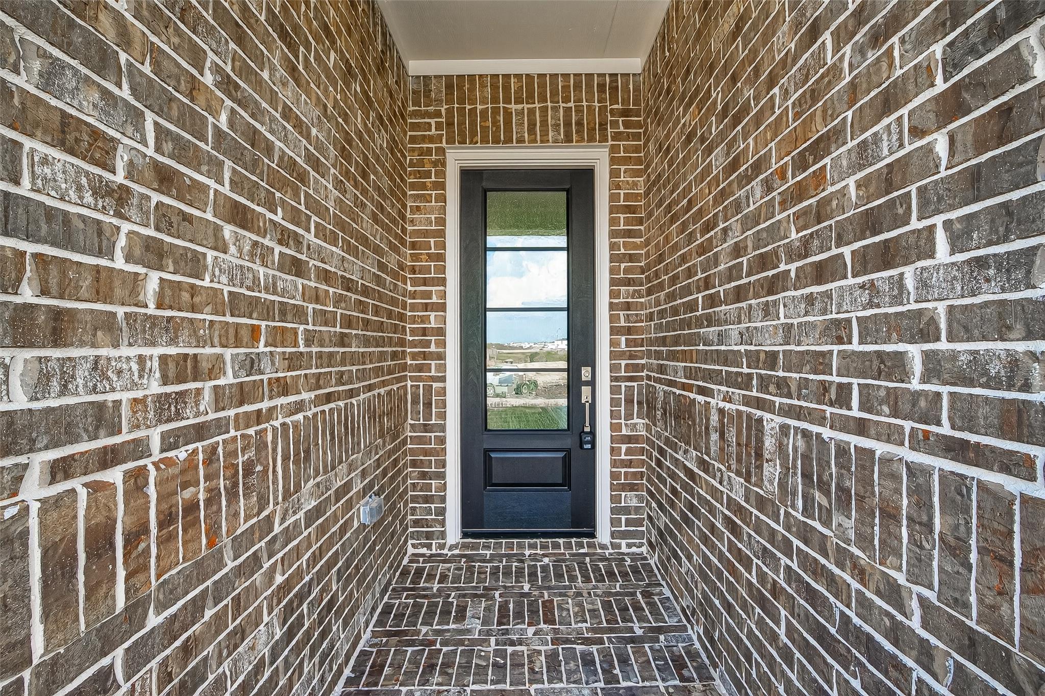 11119 Poplar Tree Dr