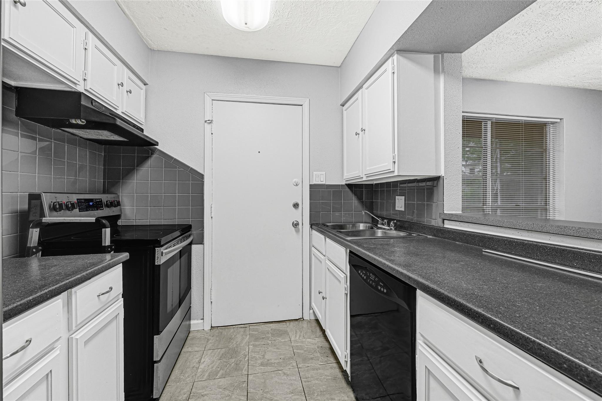 3328 Burke Road 71