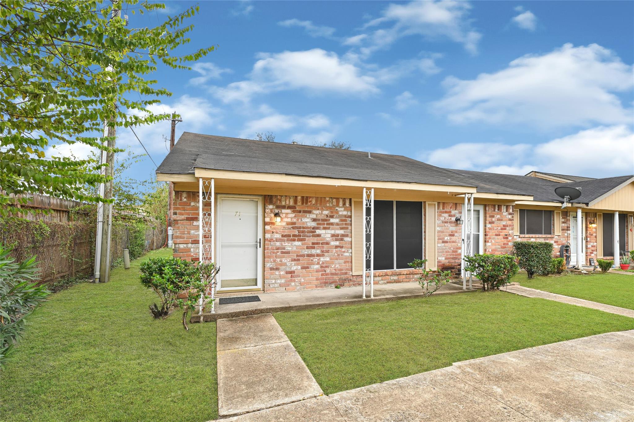 3328 Burke Road 71