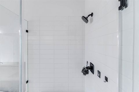 Tiny photo for 334 Eastwood Street, Houston, TX 77011 (MLS # 8087691)