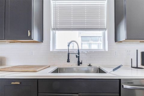 Tiny photo for 334 Eastwood Street, Houston, TX 77011 (MLS # 8087691)