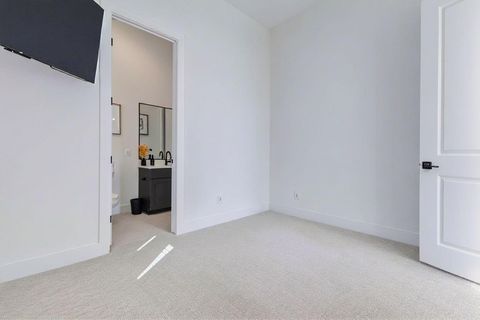 Tiny photo for 334 Eastwood Street, Houston, TX 77011 (MLS # 8087691)
