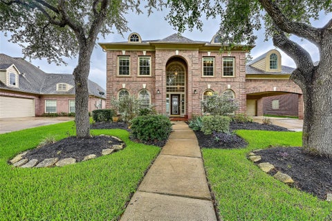 Photo of 5906 Indian Hills Lane, Sugar Land, TX 77479 (MLS # 33133894)