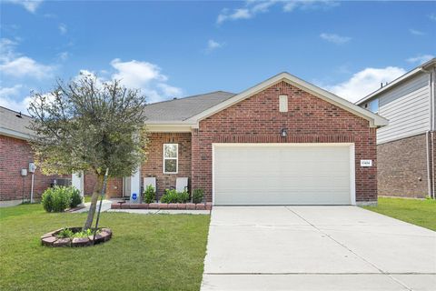 Photo of 13434 Treshill Court, Houston, TX 77049 (MLS # 44753674)