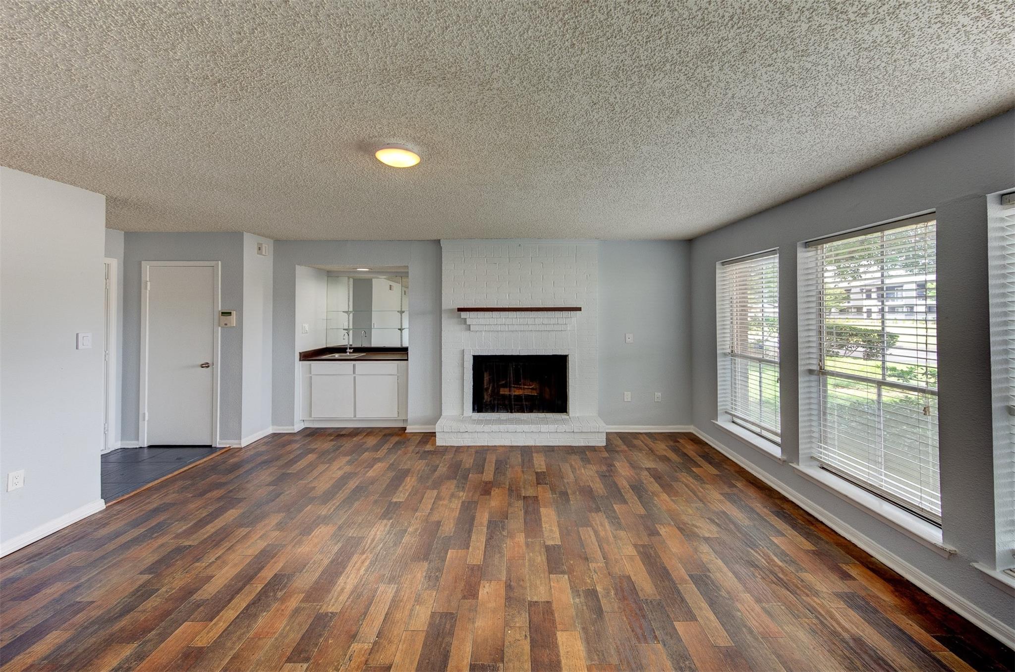 250 El Dorado Boulevard 103