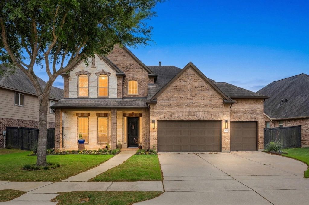 Photo of 843 Butterfly Garden Trail, Richmond, TX 77406 (MLS # 38848318)