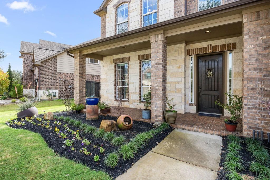 Photo of 843 Butterfly Garden Trail, Richmond, TX 77406 (MLS # 38848318)