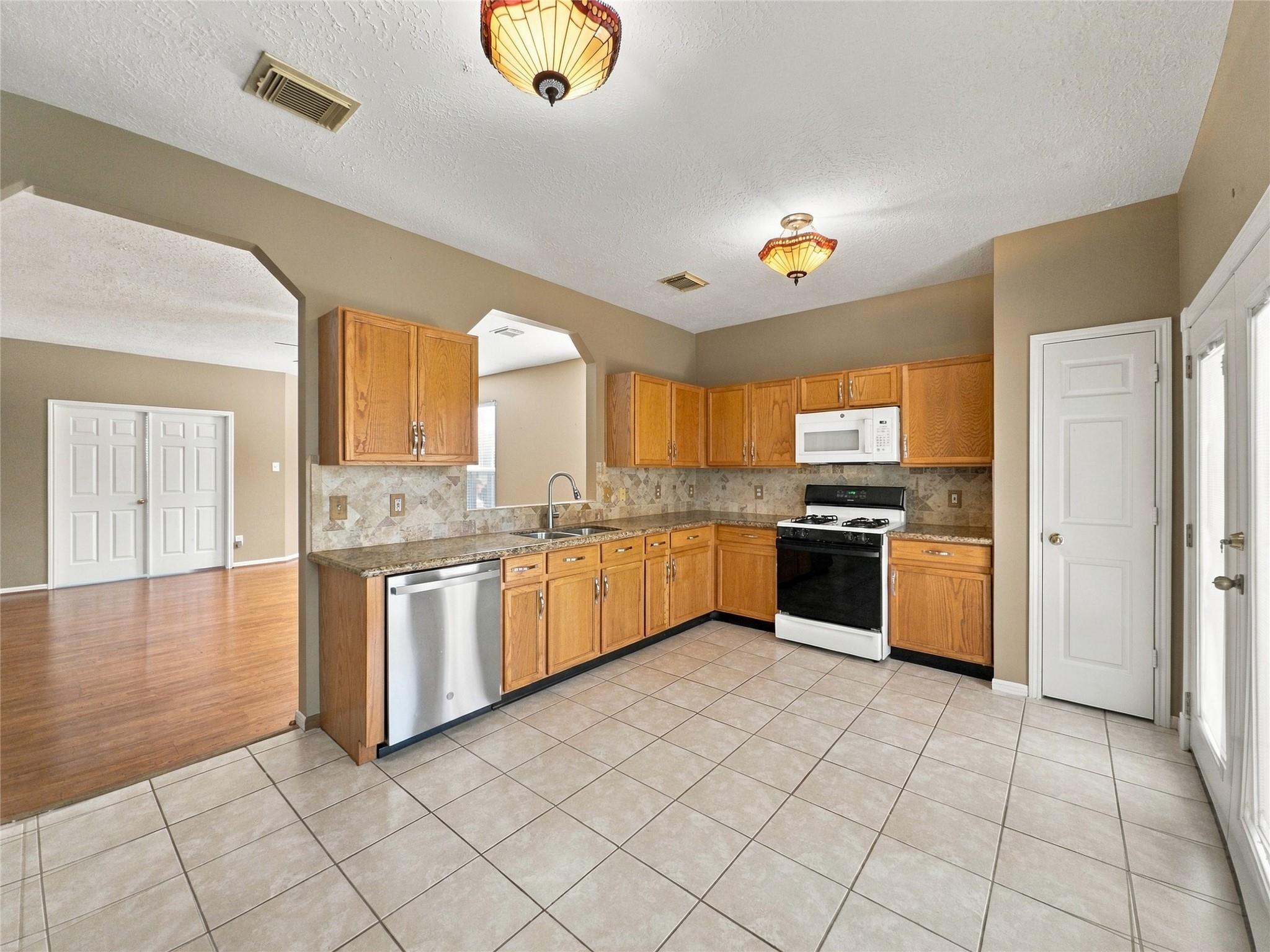 21911 Willow Shadows Drive