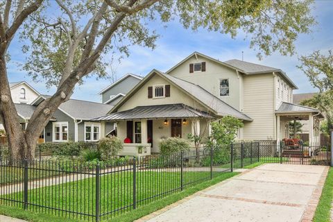Photo of 1822 Cortlandt Street, Houston, TX 77008 (MLS # 68968275)