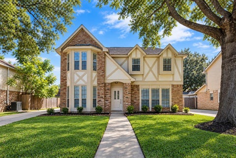Photo of 4003 Ash Hollow Drive, Houston, TX 77082 (MLS # 96910097)