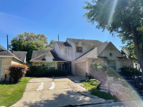 Photo of 12915 Ashford Knoll Drive, Houston, TX 77082 (MLS # 35189357)