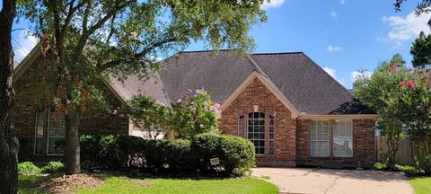 Photo of 2806 Village Dale Ave, Houston, TX 77059 (MLS # 97534927)