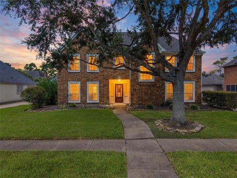 Photo of 2104 Bay Hill Drive, League City, TX 77573 (MLS # 37784509)