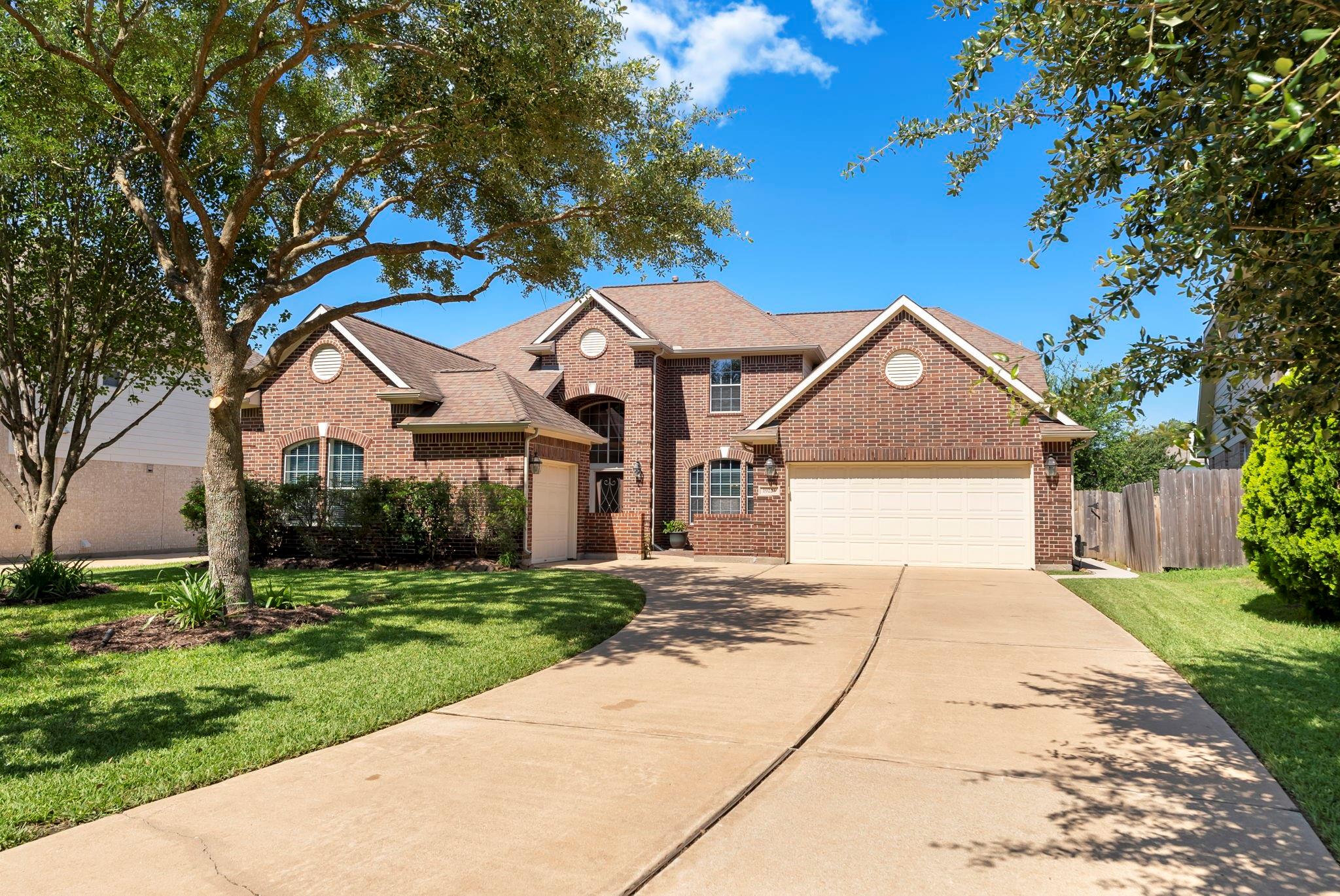 19223 Senterra Lakes Boulevard