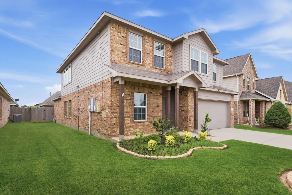 Photo of 1511 Shannon Street, Alvin, TX 77511 (MLS # 85507321)