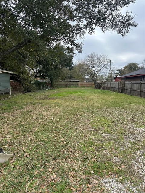 4201 Lansing Avenue Port Arthur TX 77642