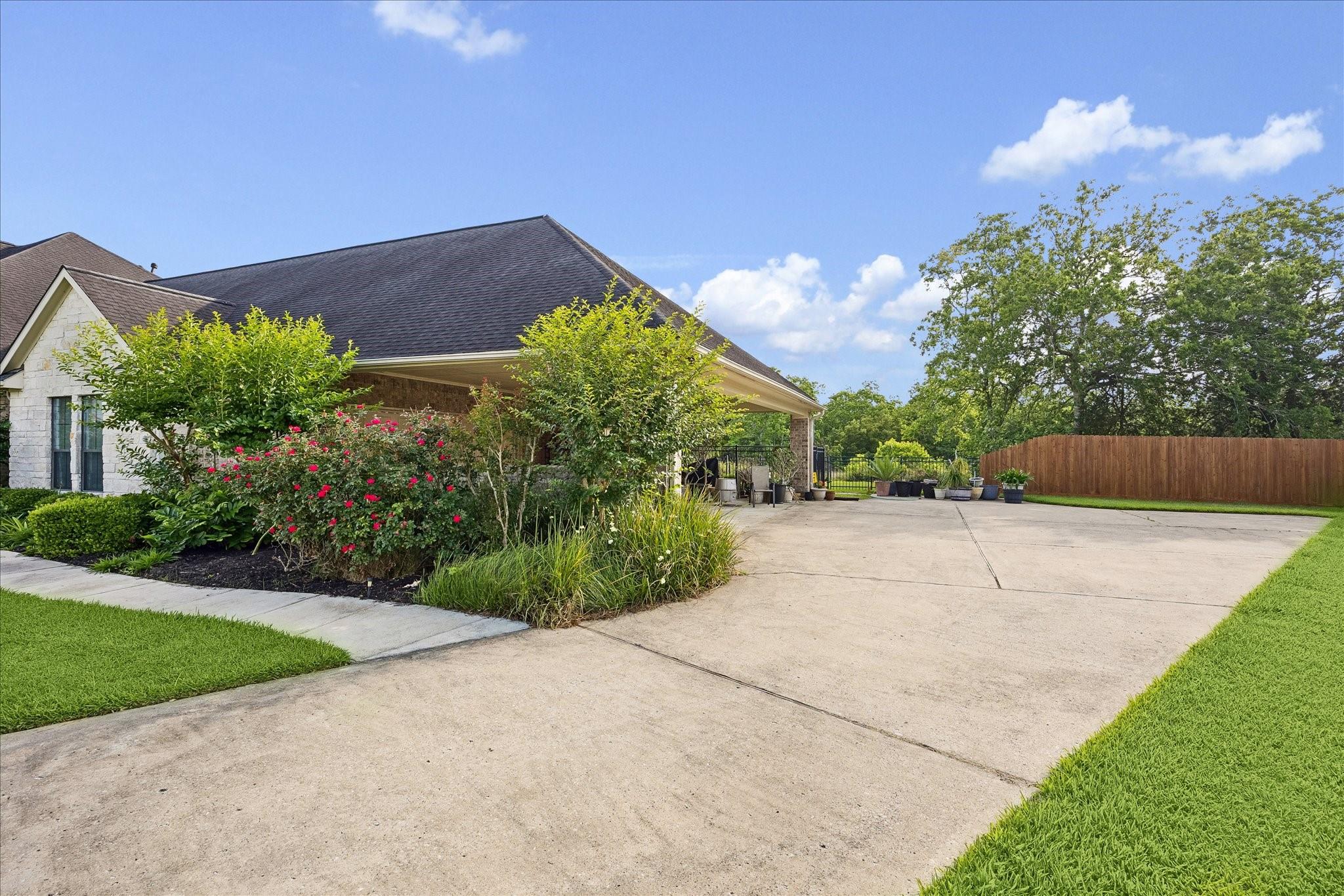 3391 Clearwood Circle
