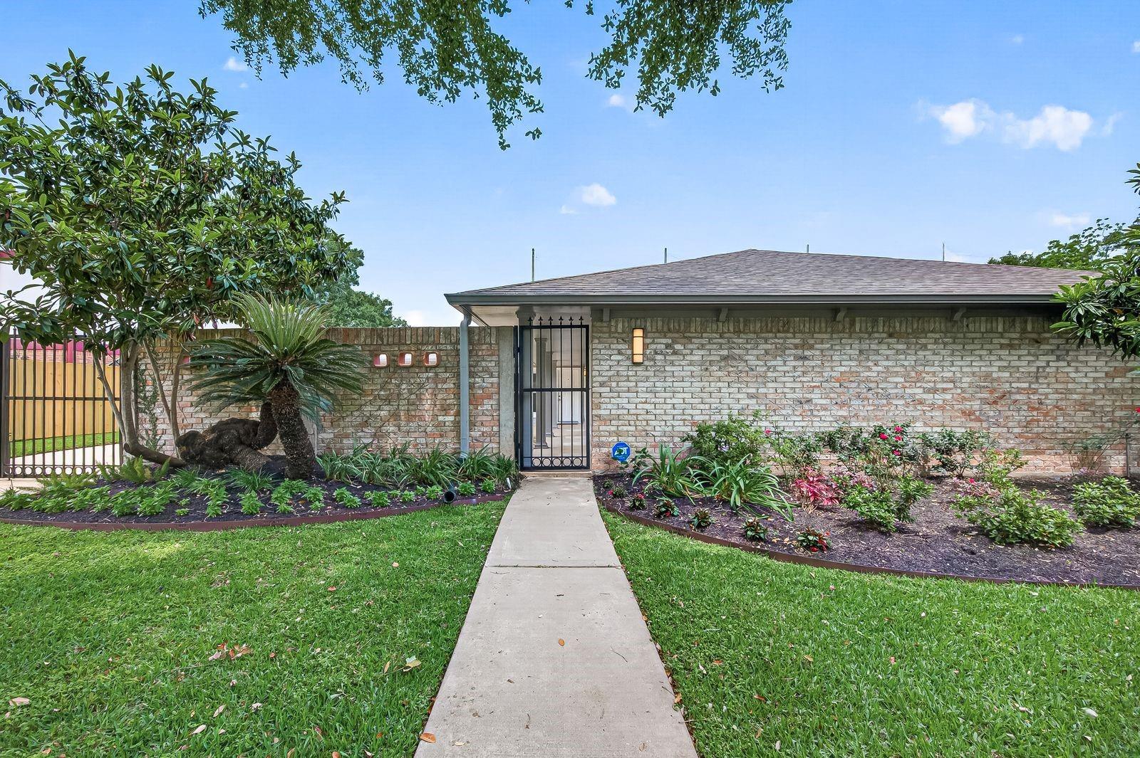 3043 Bonney Briar Drive